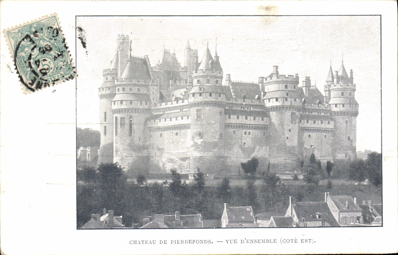 CPA Chateau de pierrefonds vue d'ensemble Cote est