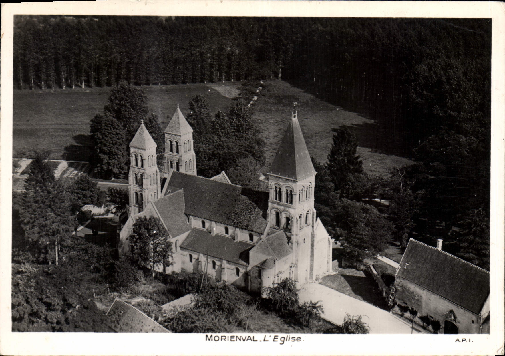 CPSM Morienval l'Eglise 