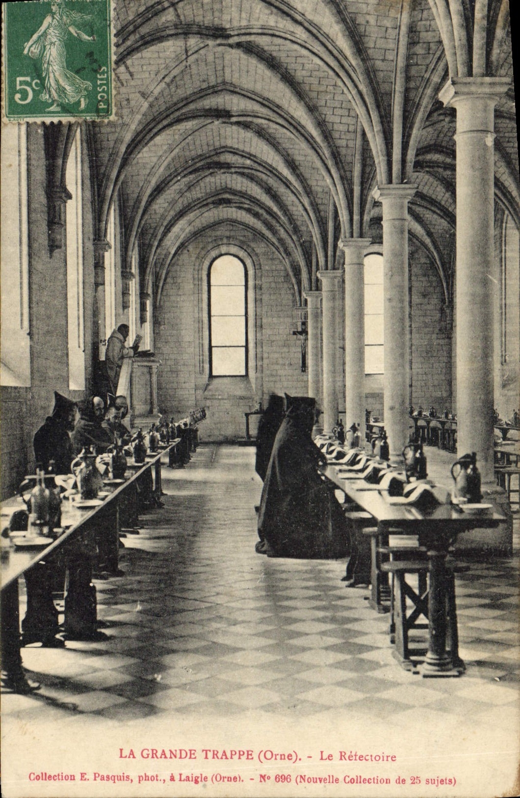 CPA la Grande Trappe Orne le Retectoire