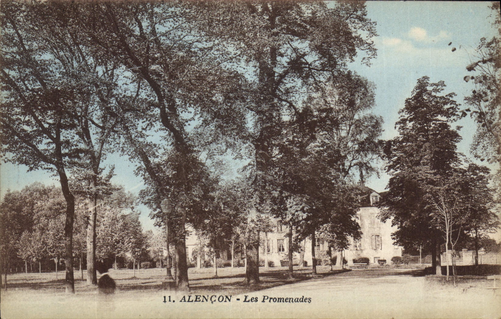 CPA Alencon les Promenades 