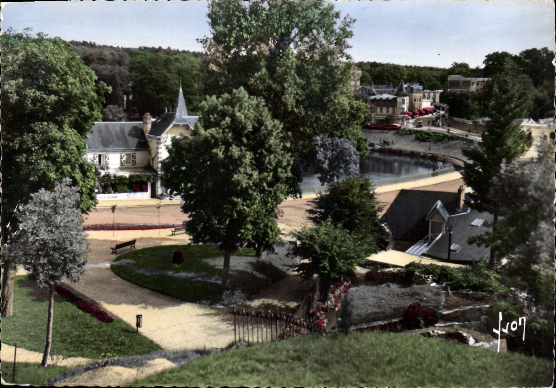 CPSM Bagnoles de l'Orne Square du Lac