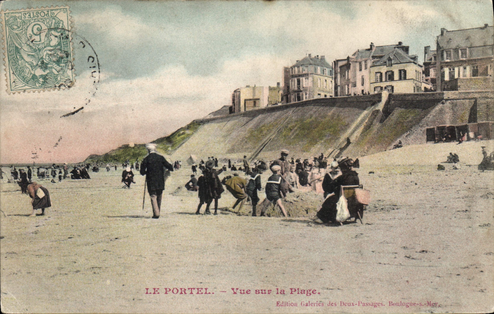 CPA Le Portel Vue sur la Plage 