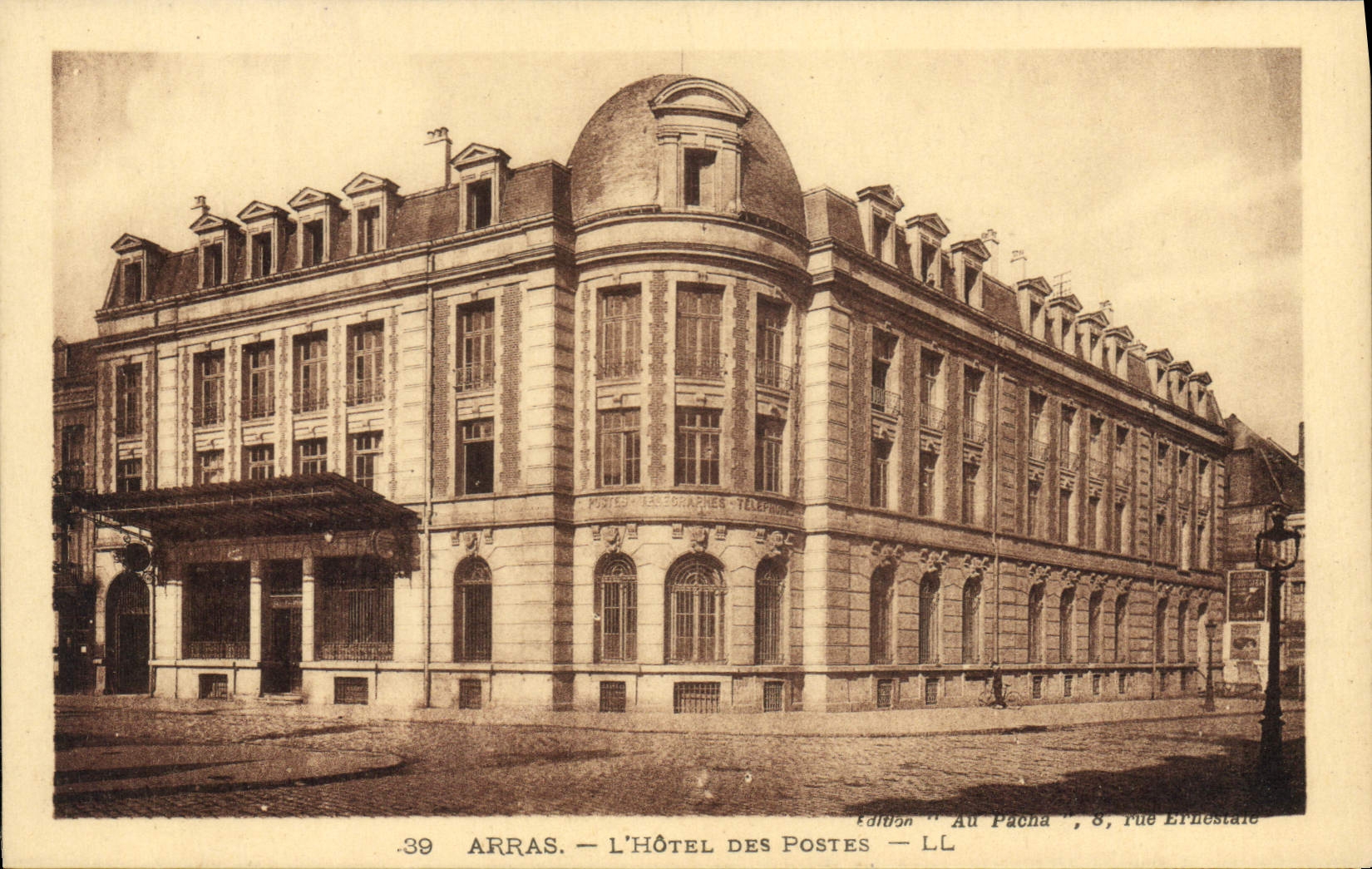 CPA Arras l'Hotel des Postes 