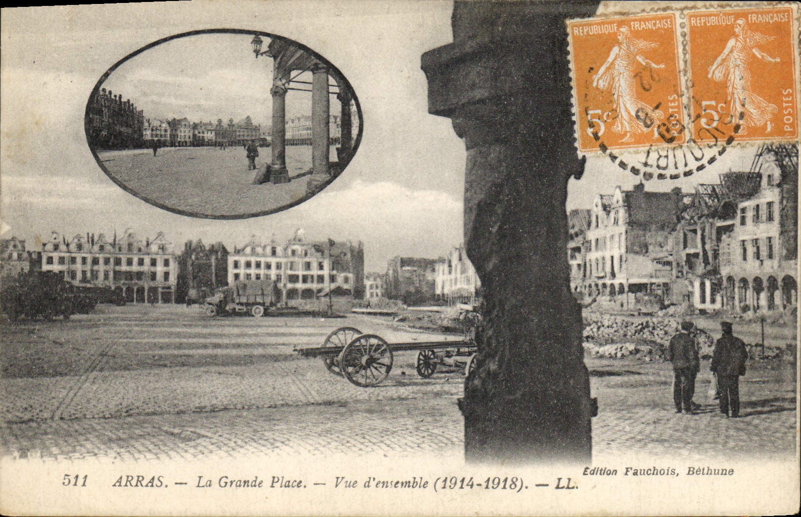 CPA Arras la grande place vue d'ensemble 1914 1918