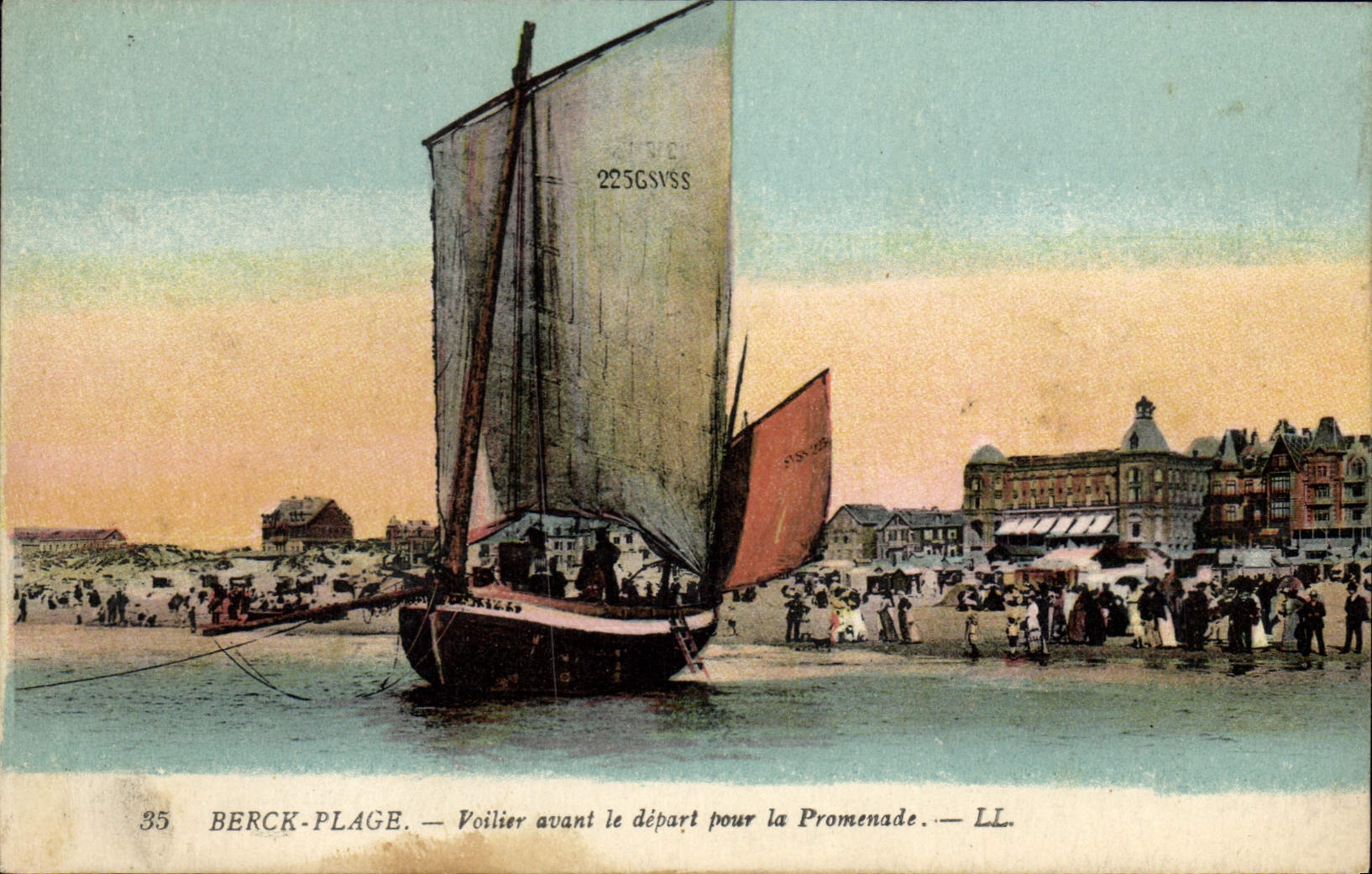 CPA Berck Plage Voilier avant le depart pour la Promenade