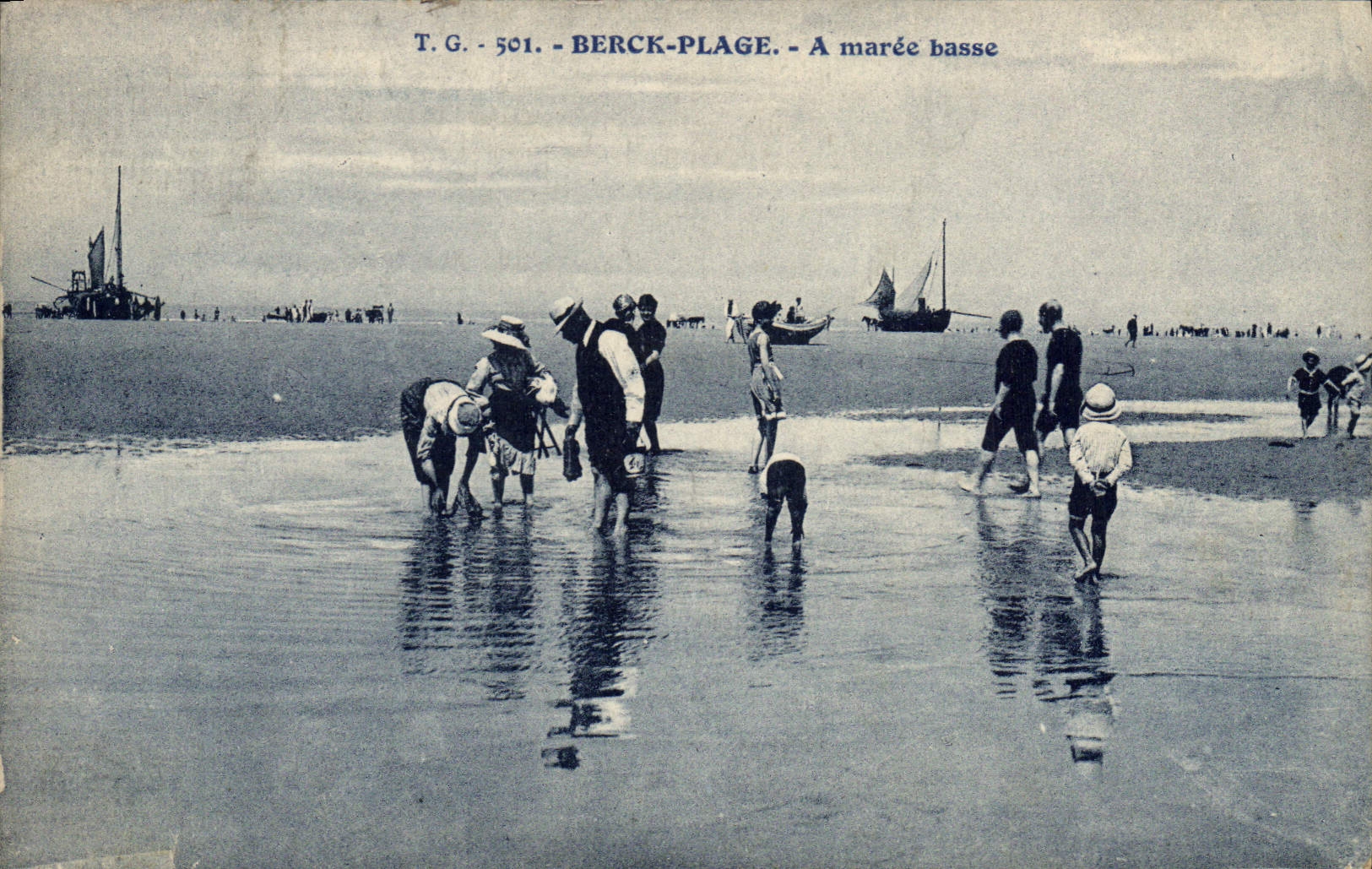 CPA Berck Plage à Maree basse 