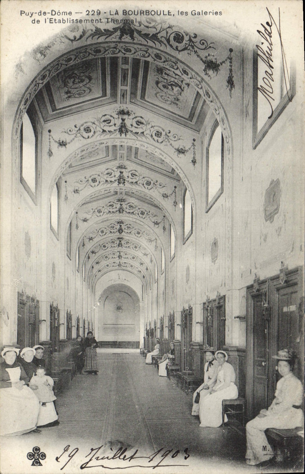 CPA Puy de Dome La Bourboule les galeries de l'Etablissement Thermal