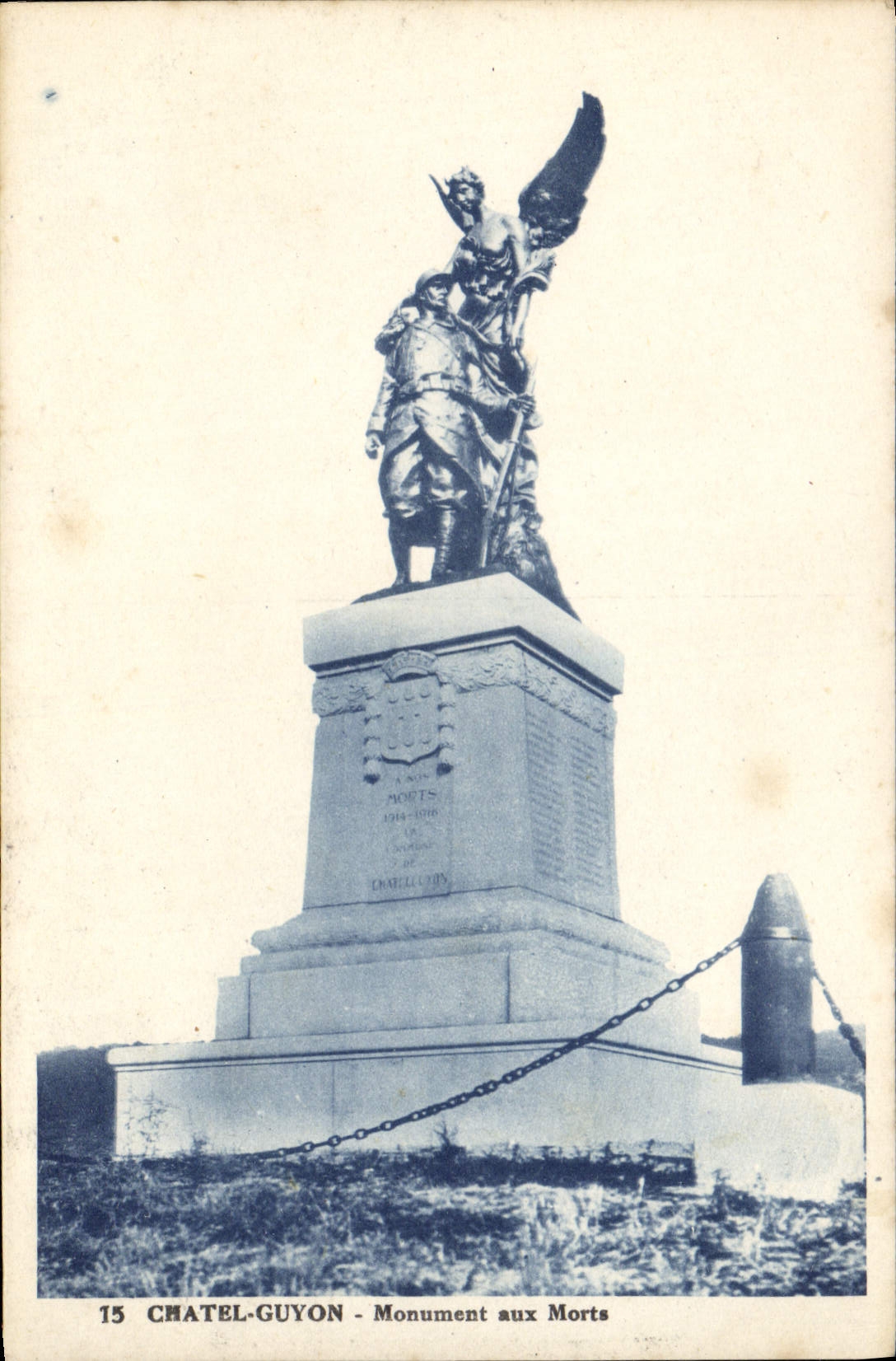 CPA Chatel Guyon Monument aux Morts 