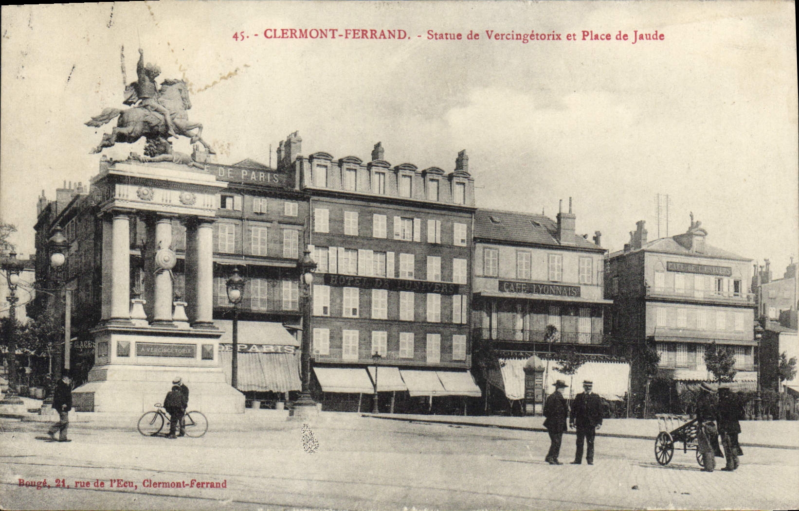 CPA Clermont Ferrand Statue de Vercingetorix et Place de Jaude