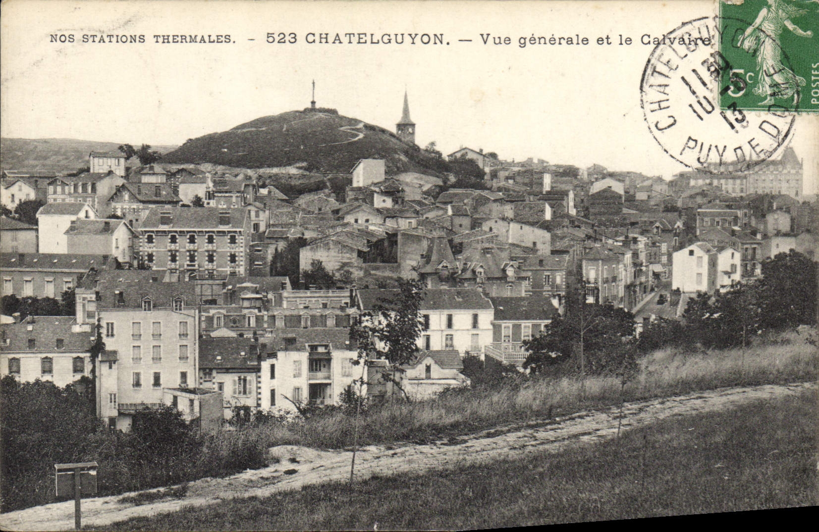 CPA Chatelguyon Vue generale et le Calvaire