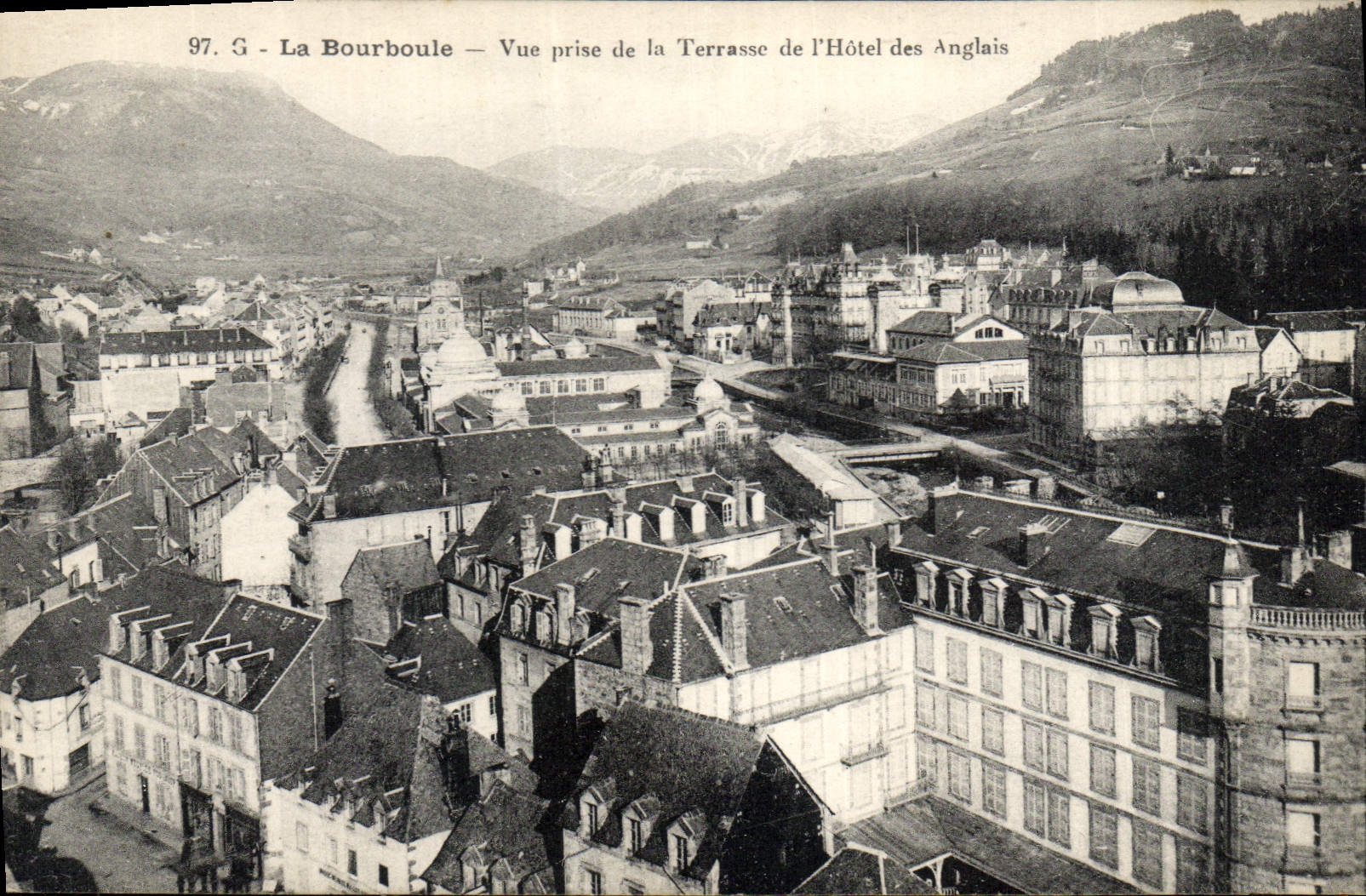 CPA La Bourboule vue prise de la Terrasse de l'hotel des Anglais
