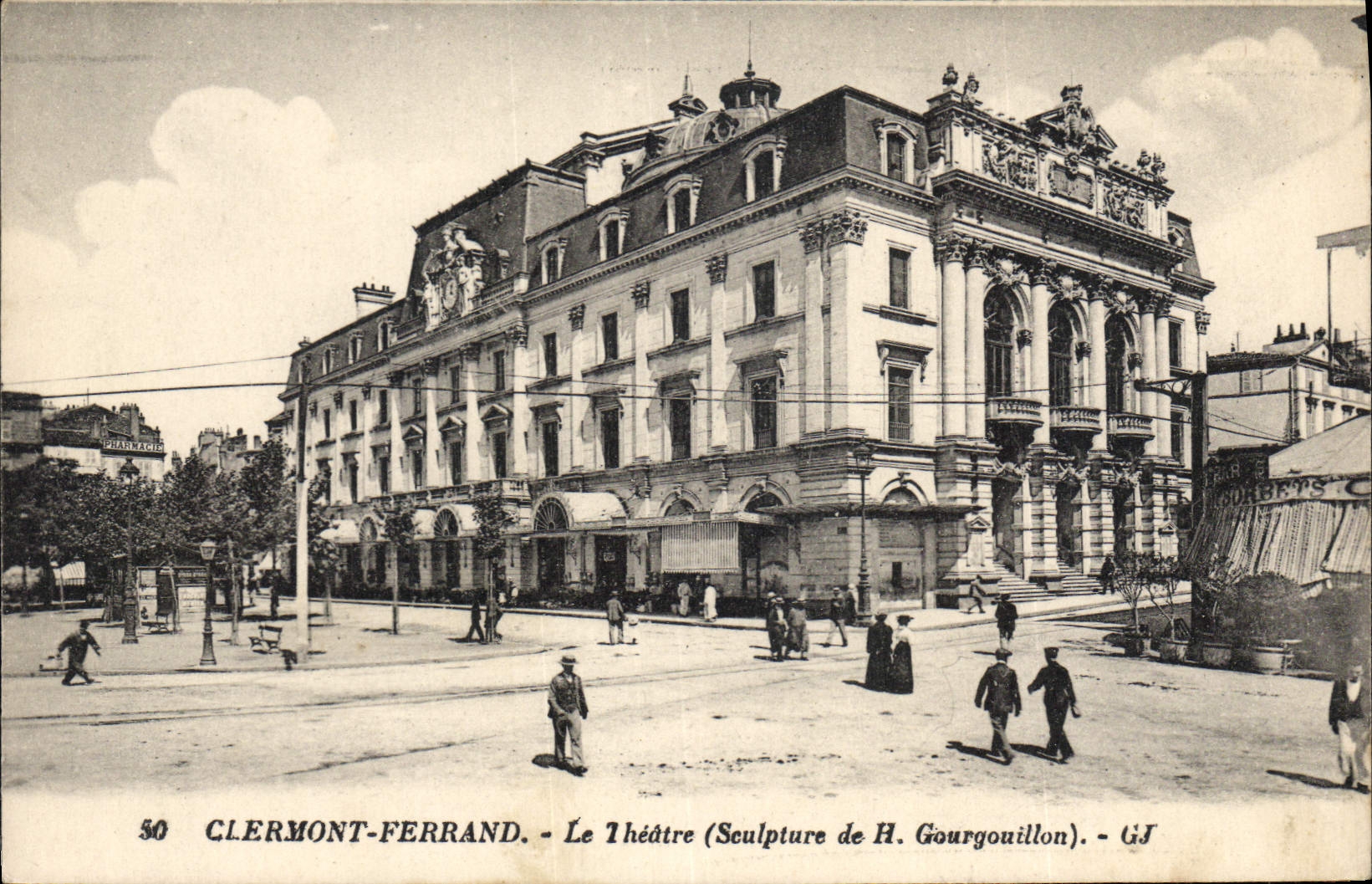 CPA Clermont Ferrand le Theatre Sculpture de H Gourgouillon