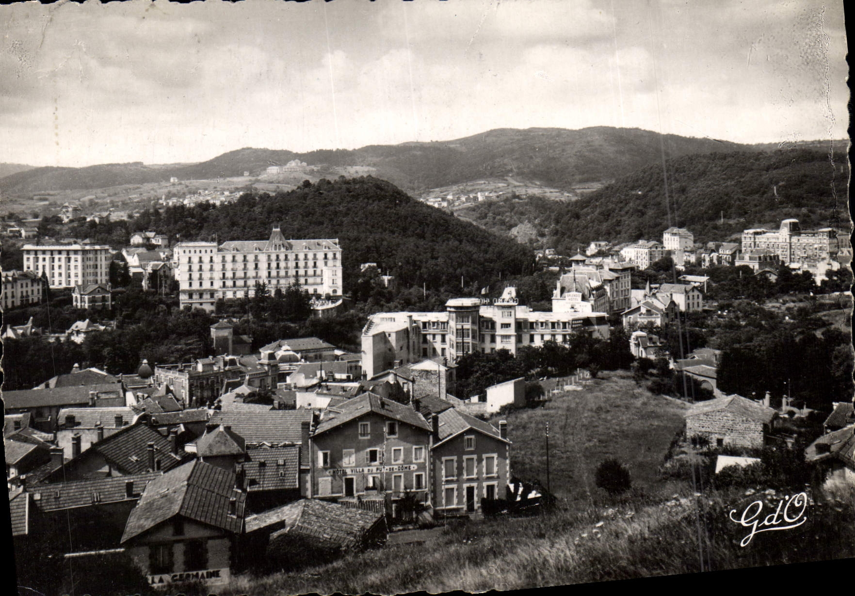 CPSM L'Auvergne Chatel Guyon panorama vu du Calvaire