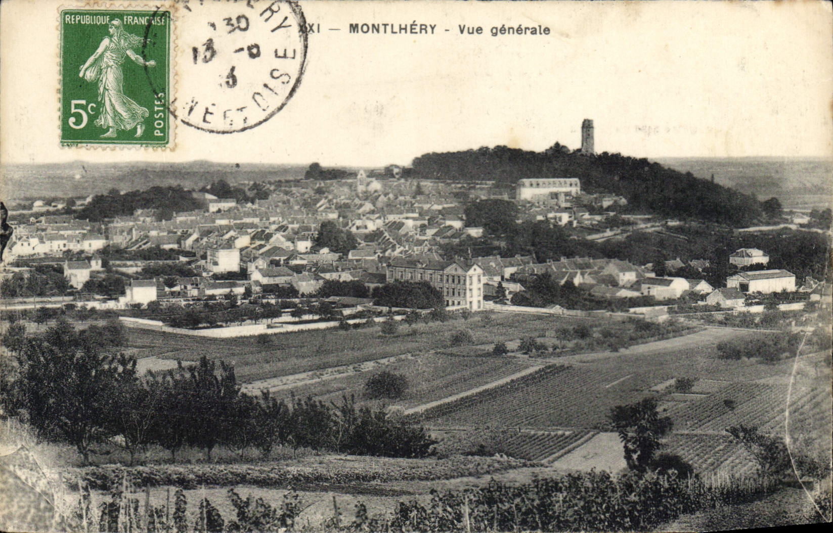 CPA Montlhery vue generale 