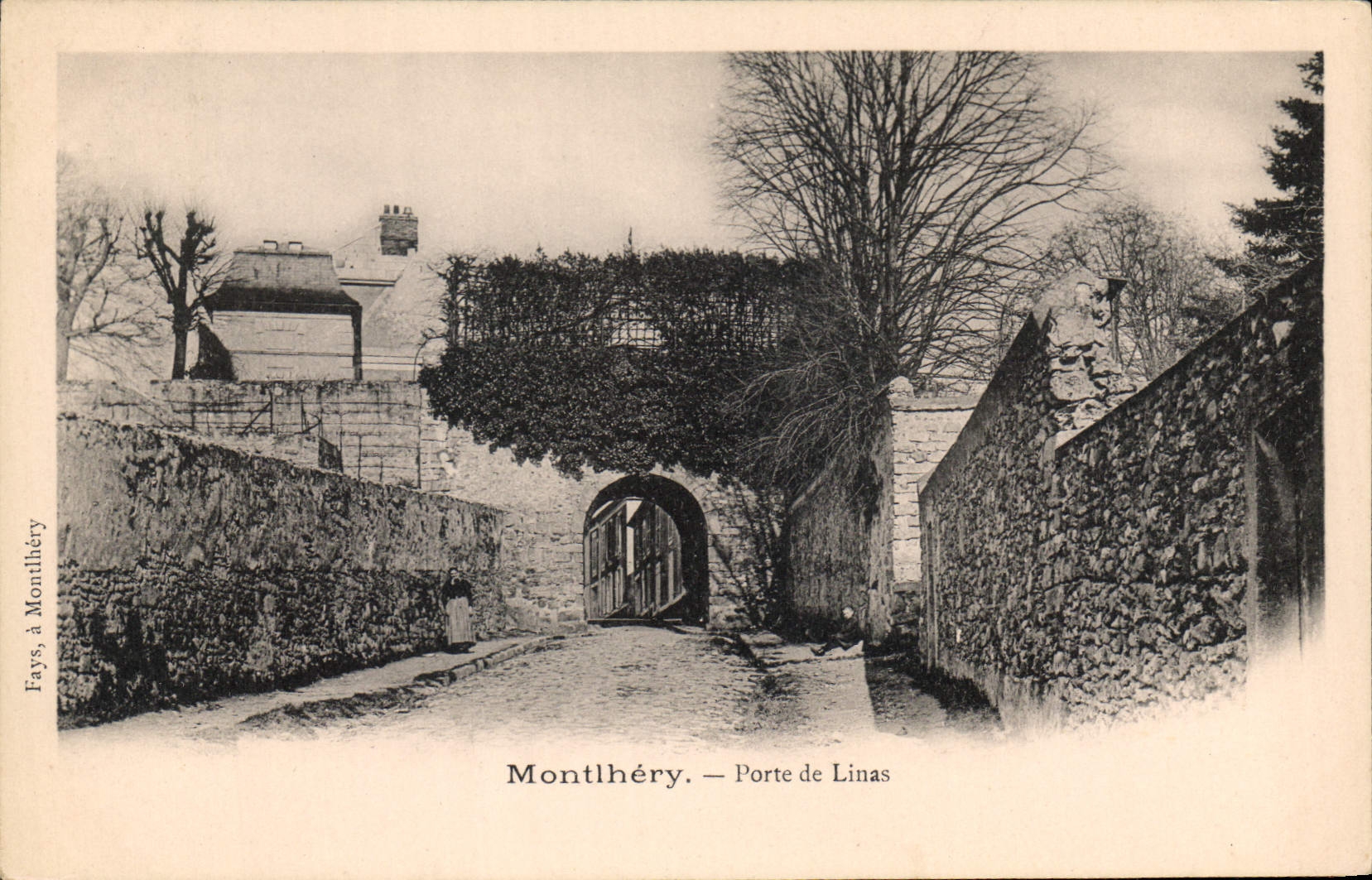 CPA Montlhery porte de Linas 