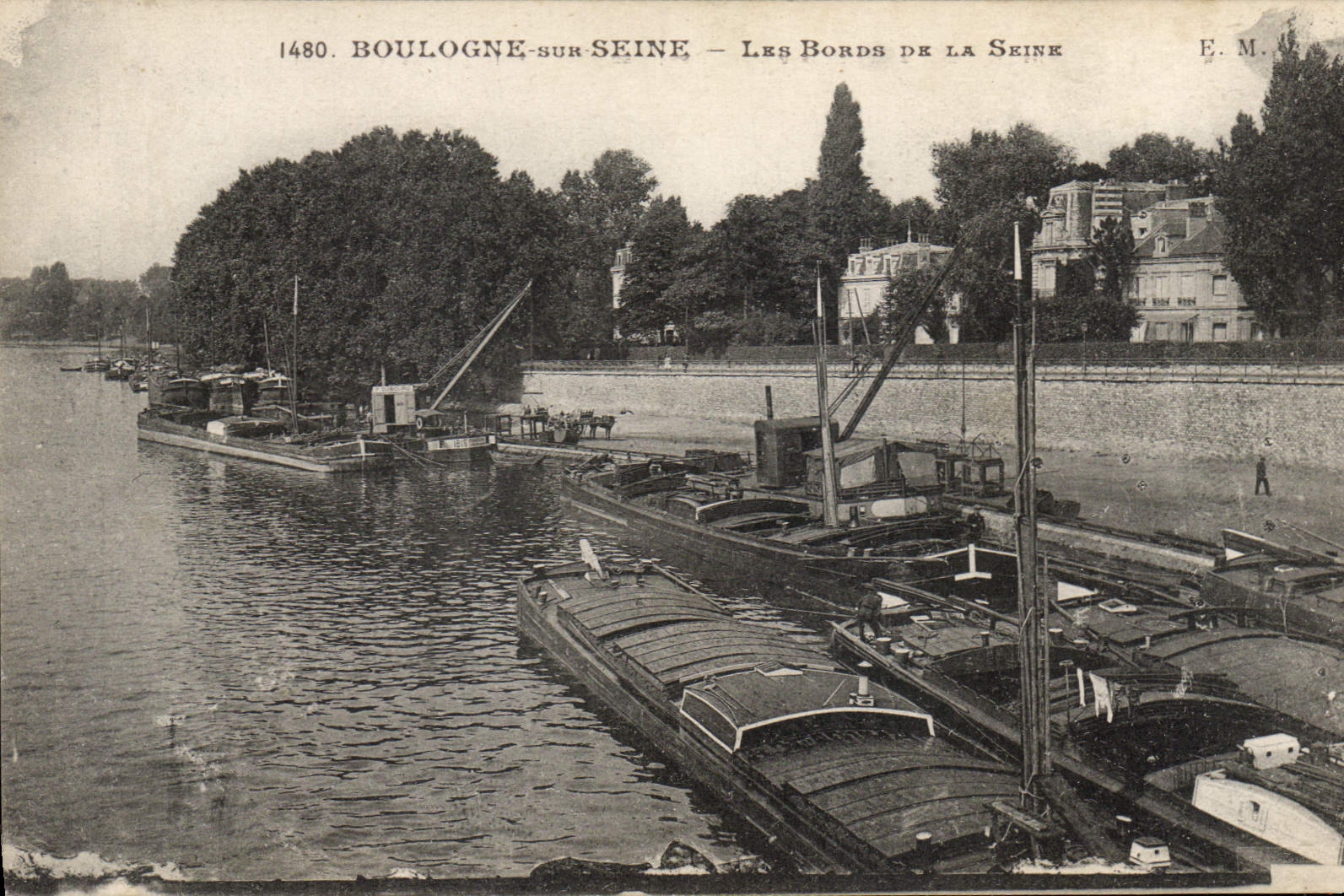 CPA Boulogne sur Seine Les Bords de la Seine