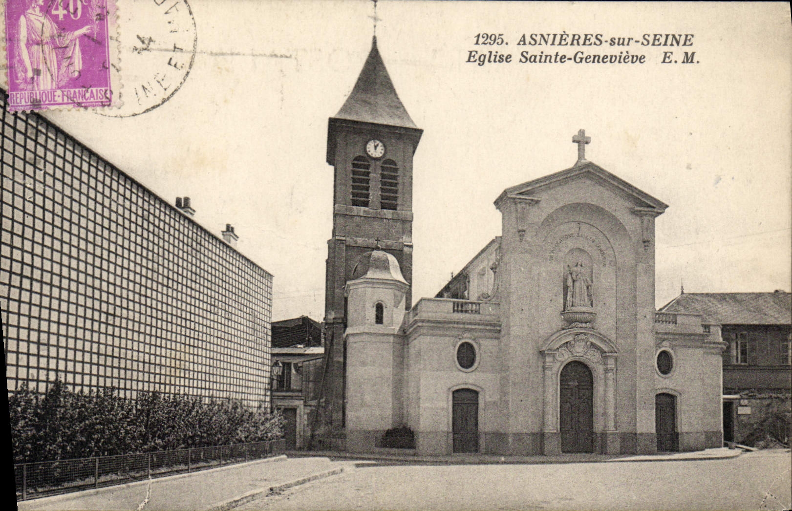 CPA Asnieres sur Seine Eglise Sainte Genevieve
