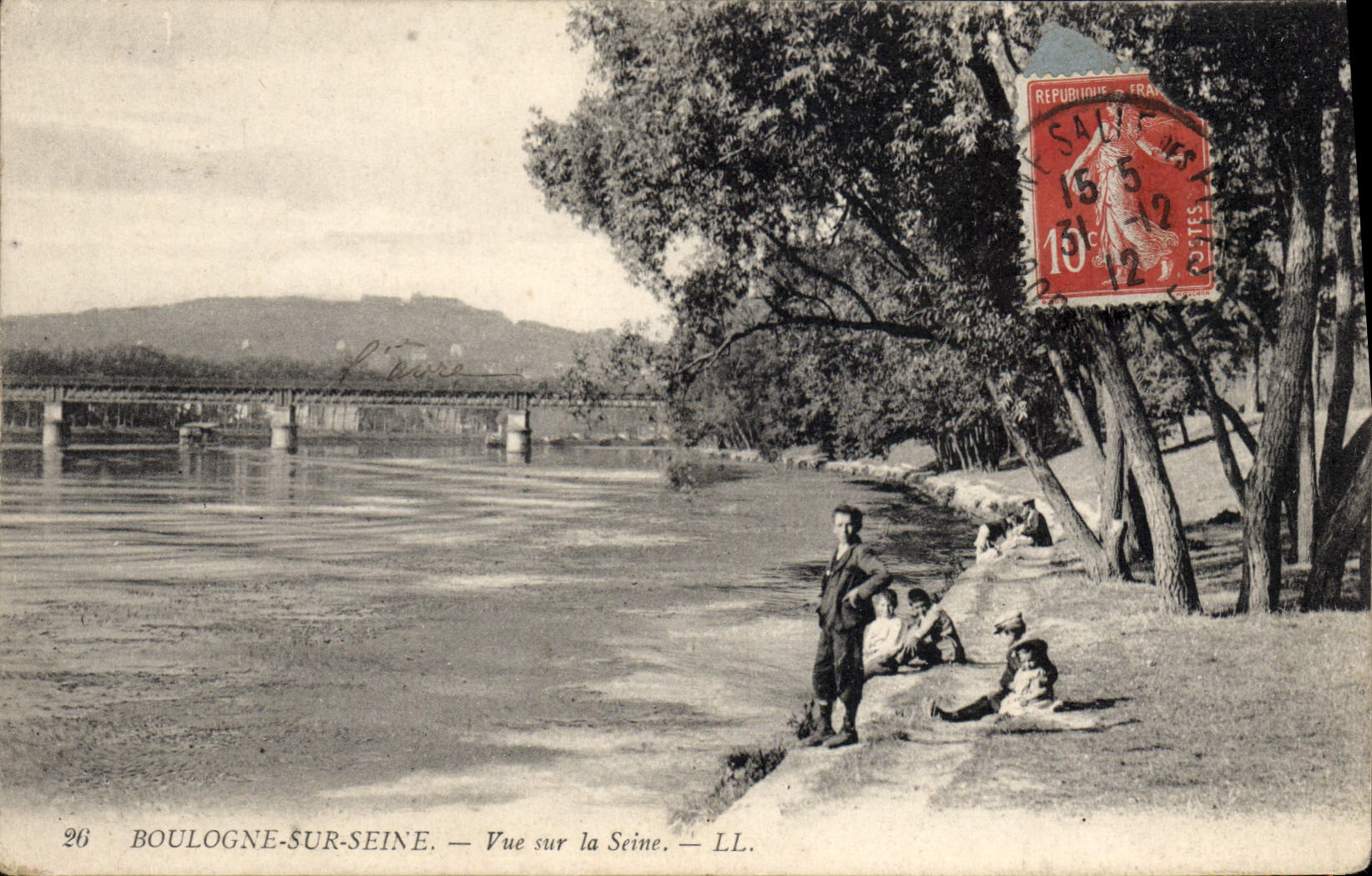 CPA Boulogne sur Seine Vue sur la Seine