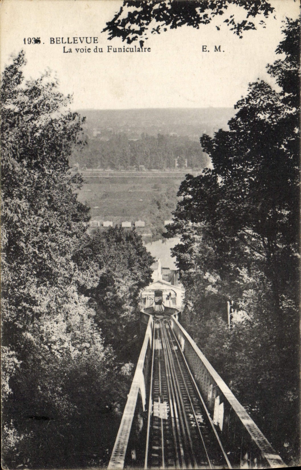 CPA Bellevue La voie du Funiculaire