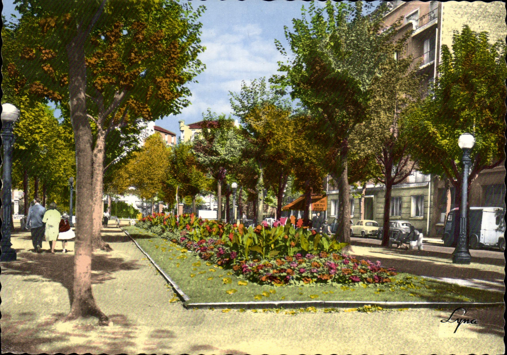 CPSM Clichy Les Allees Leon Gambetta