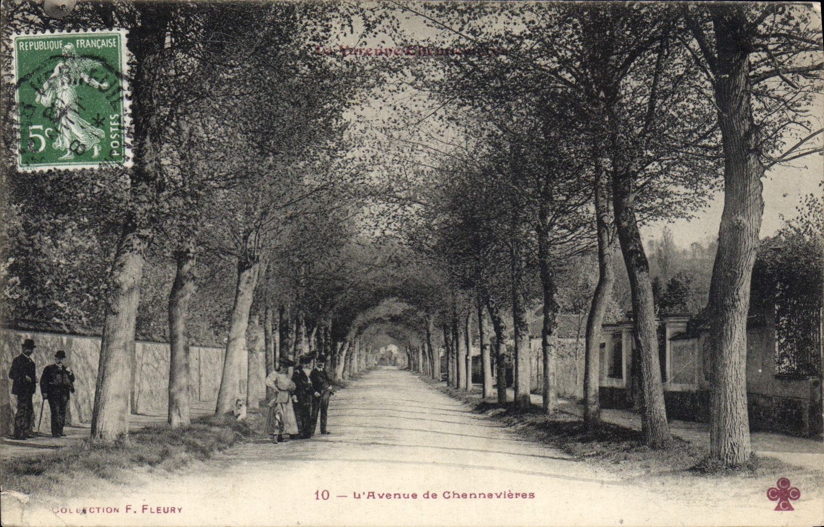 CPA L'Avenue de Chennevieres