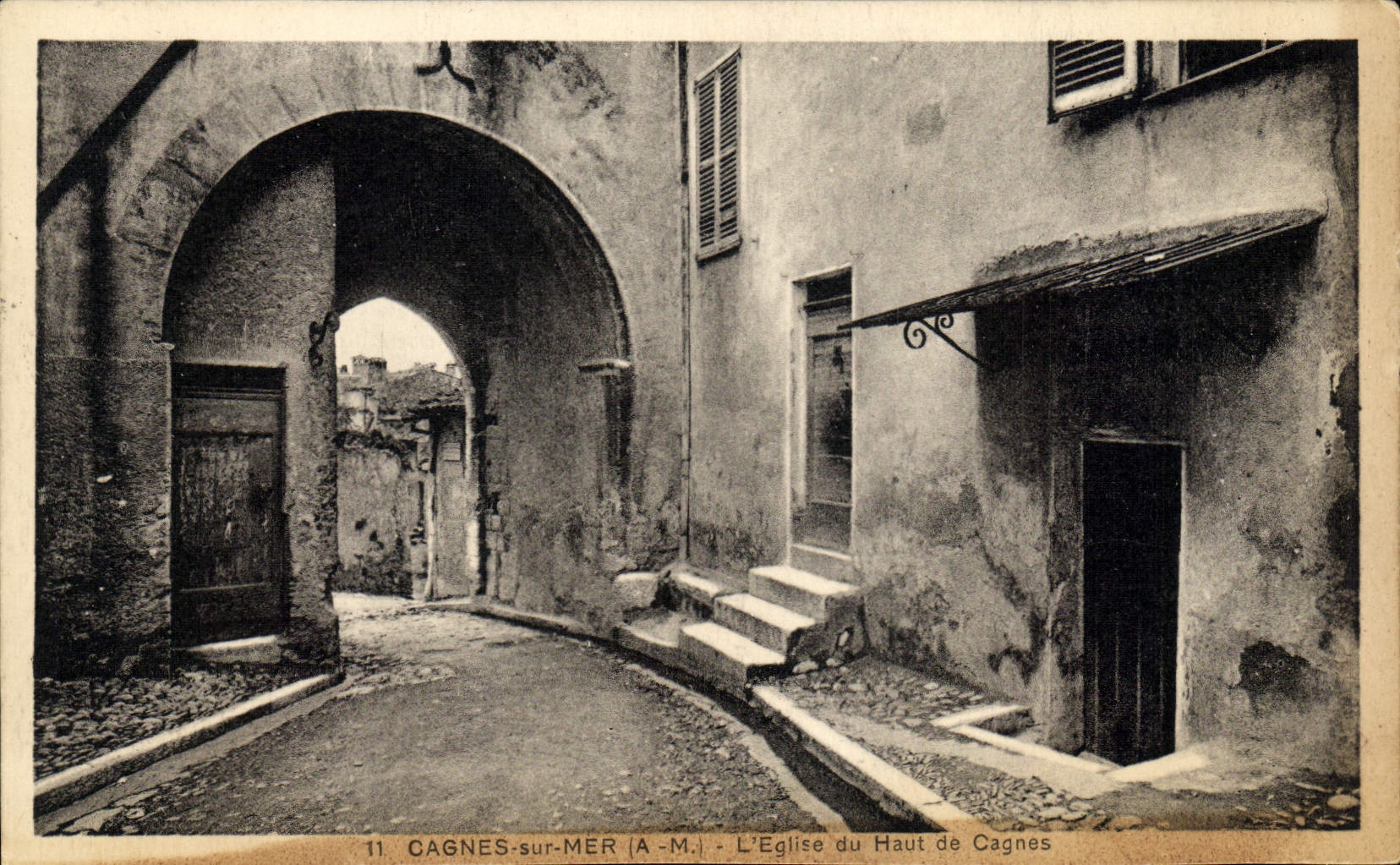CPA Cagnes sur Mer L'Eglise du Haut de agnes