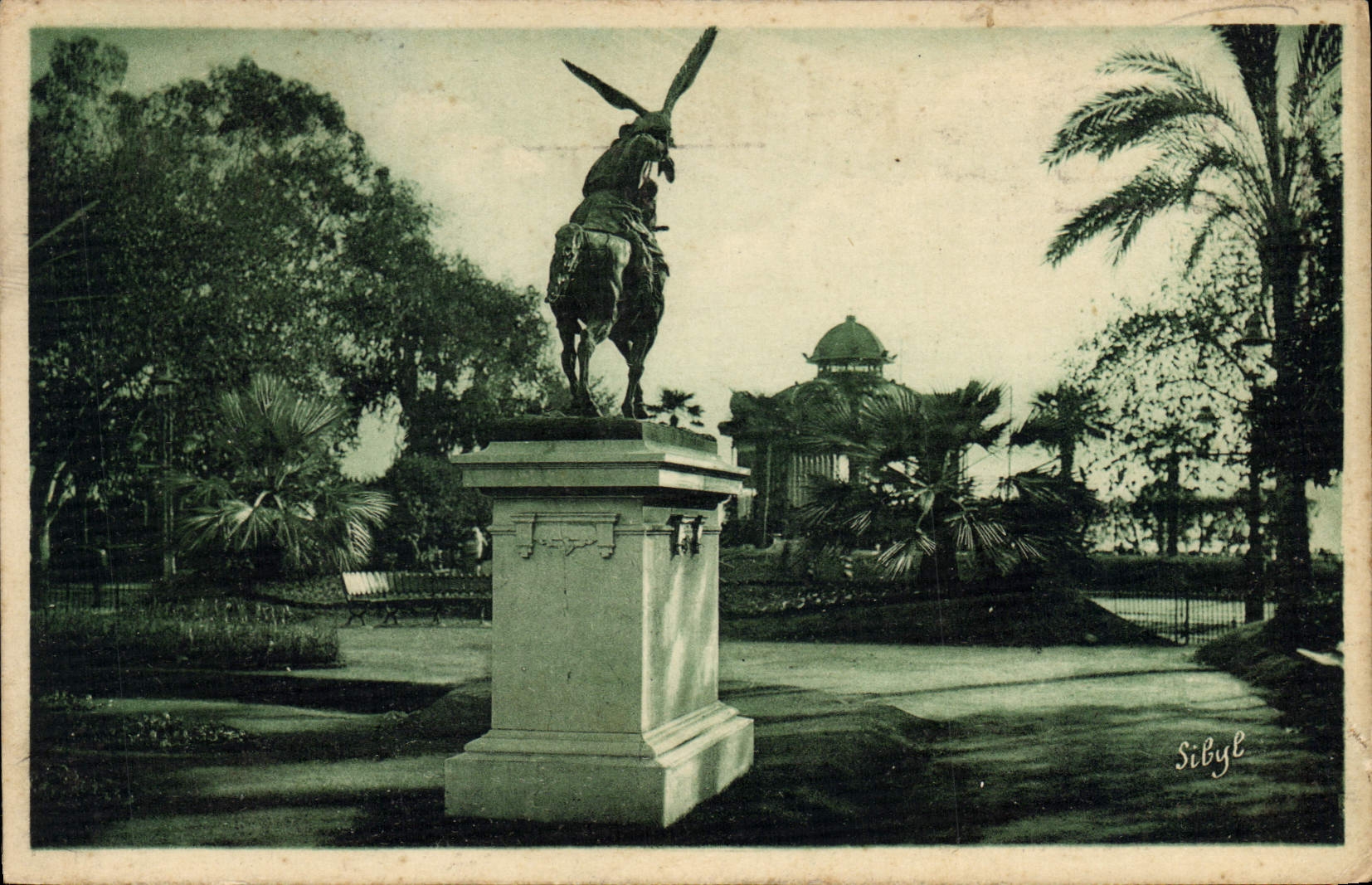 CPA Menton Dans les Jardins du Carel