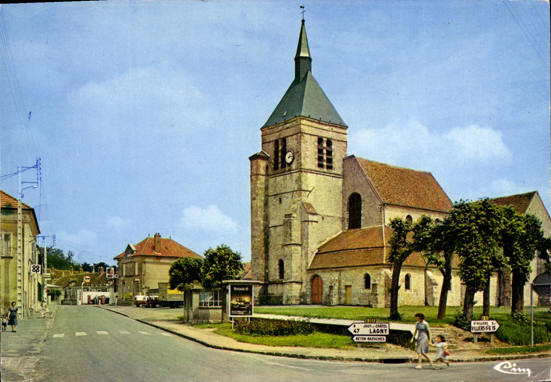 CPSM Chenoise l'Eglise et la rue principale