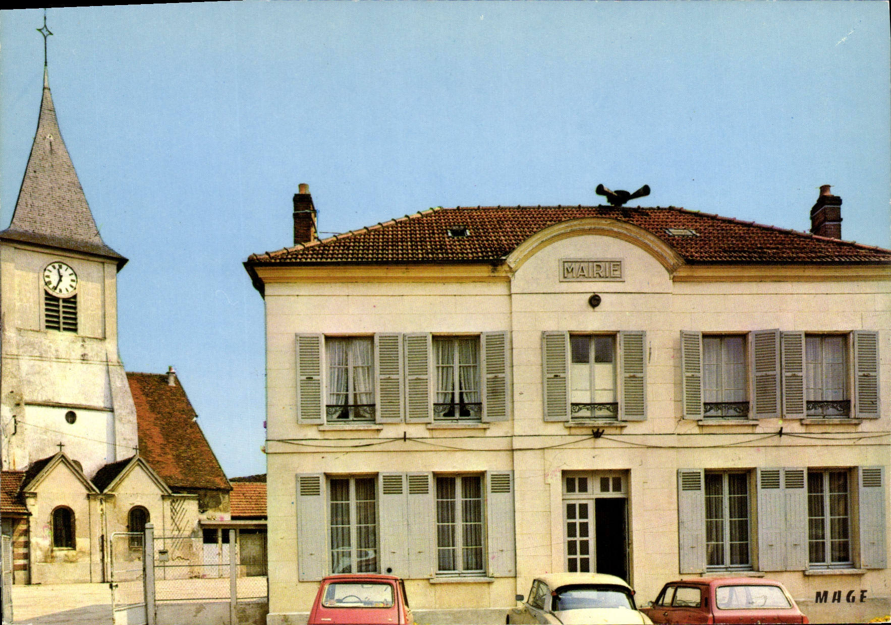 CPSM Saint Germain sur Morin l'Eglise et la Mairie