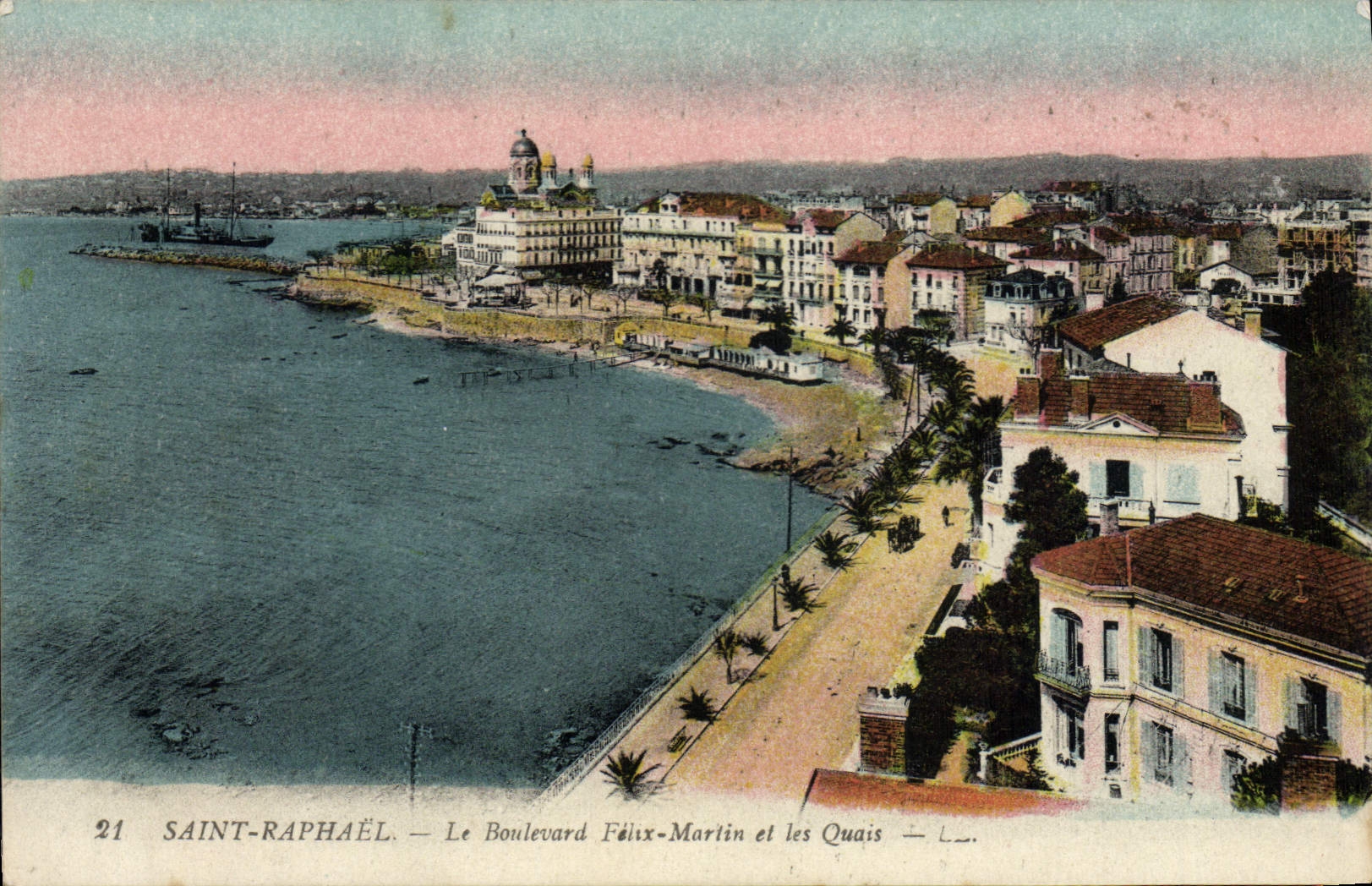 CPA Saint Raphael Le Boulevard Feliz Martin et les quais