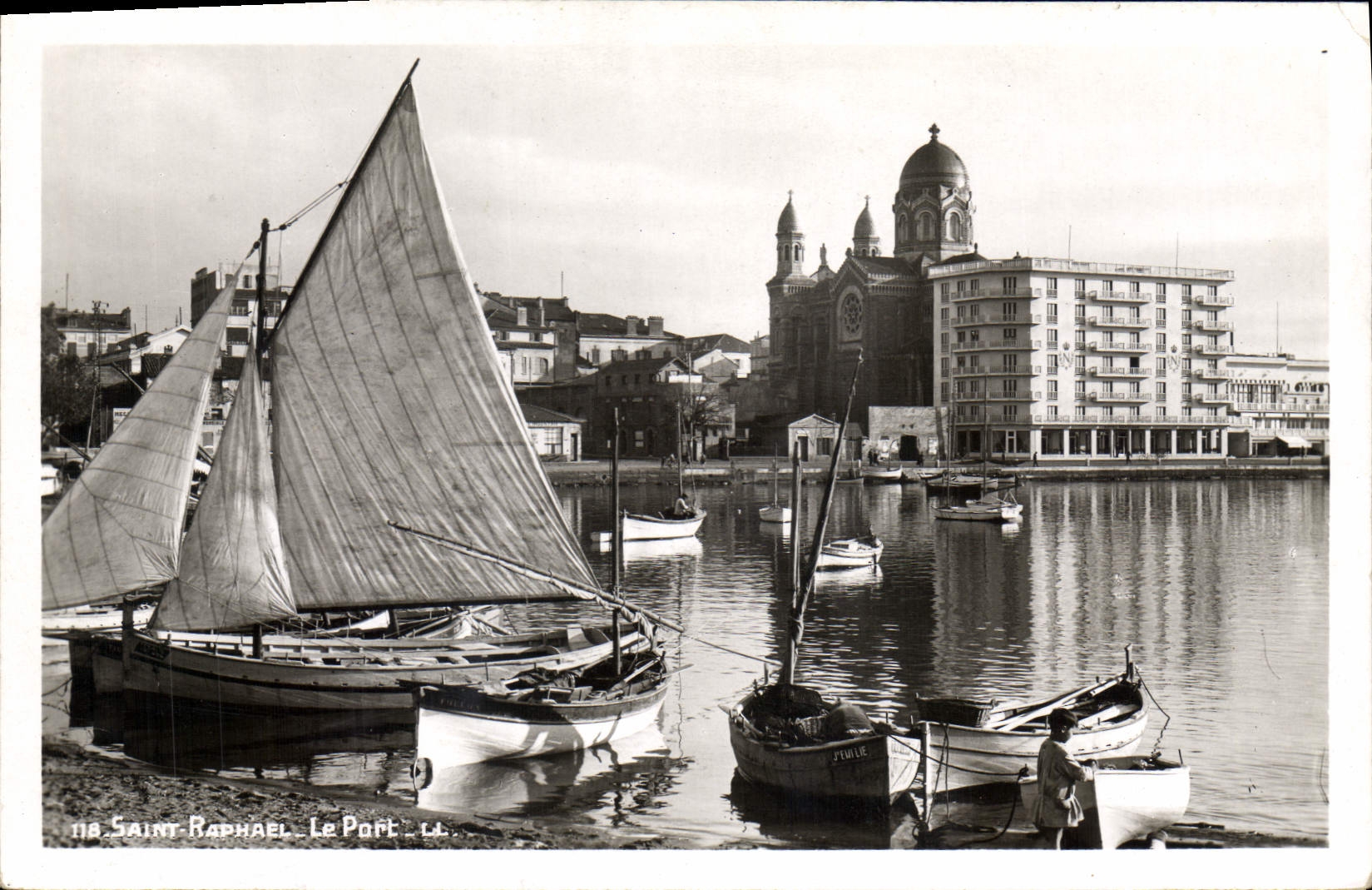 CPA Saint Raphael Le Port