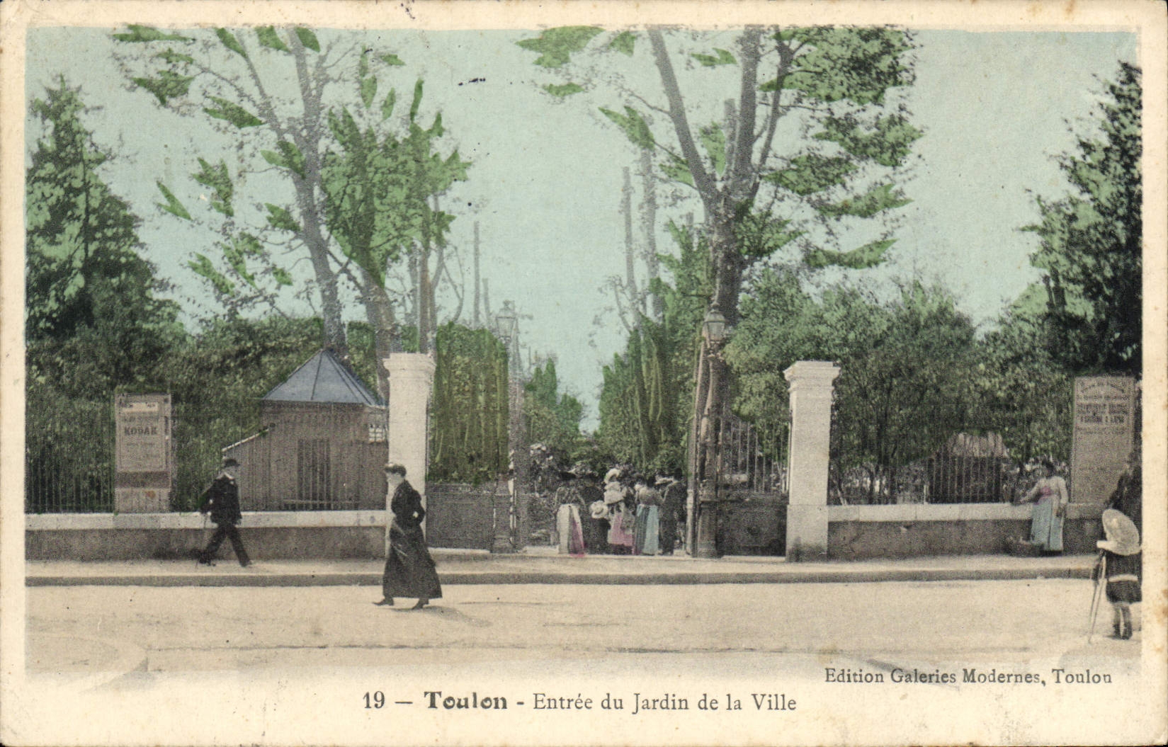 CPA Toulon Entree du Jardin de la Ville