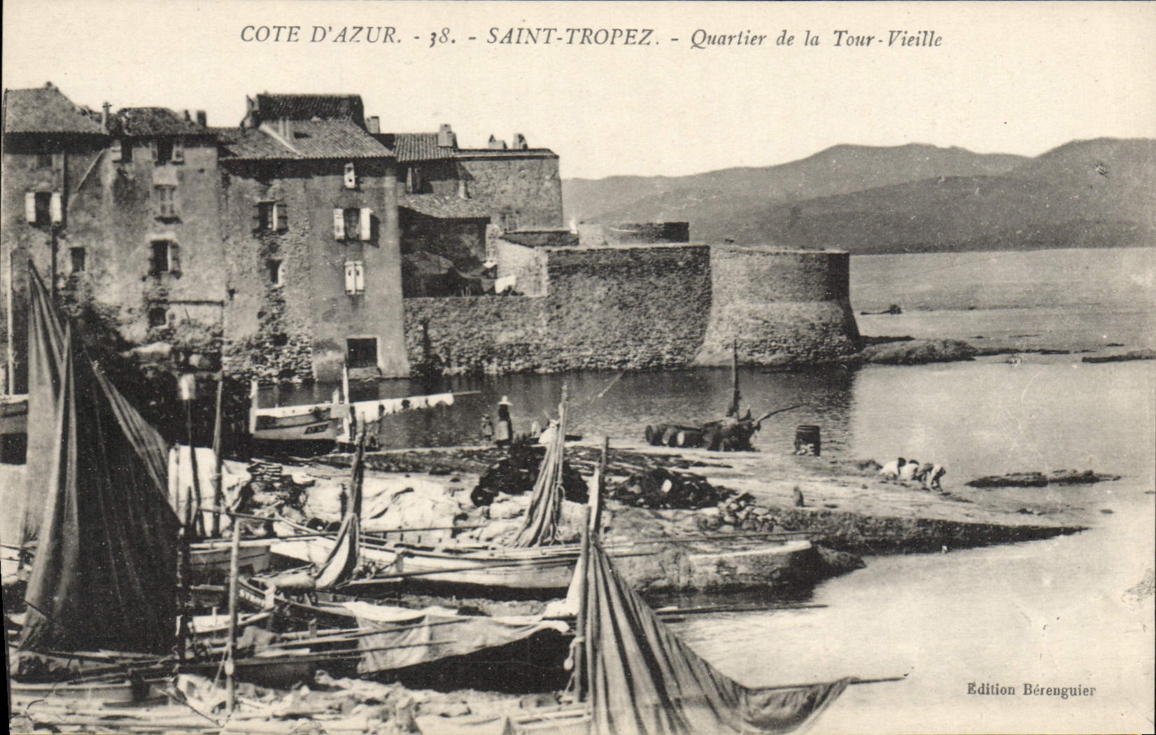 CPA Saint Tropez Quartier de la Tour Vieille