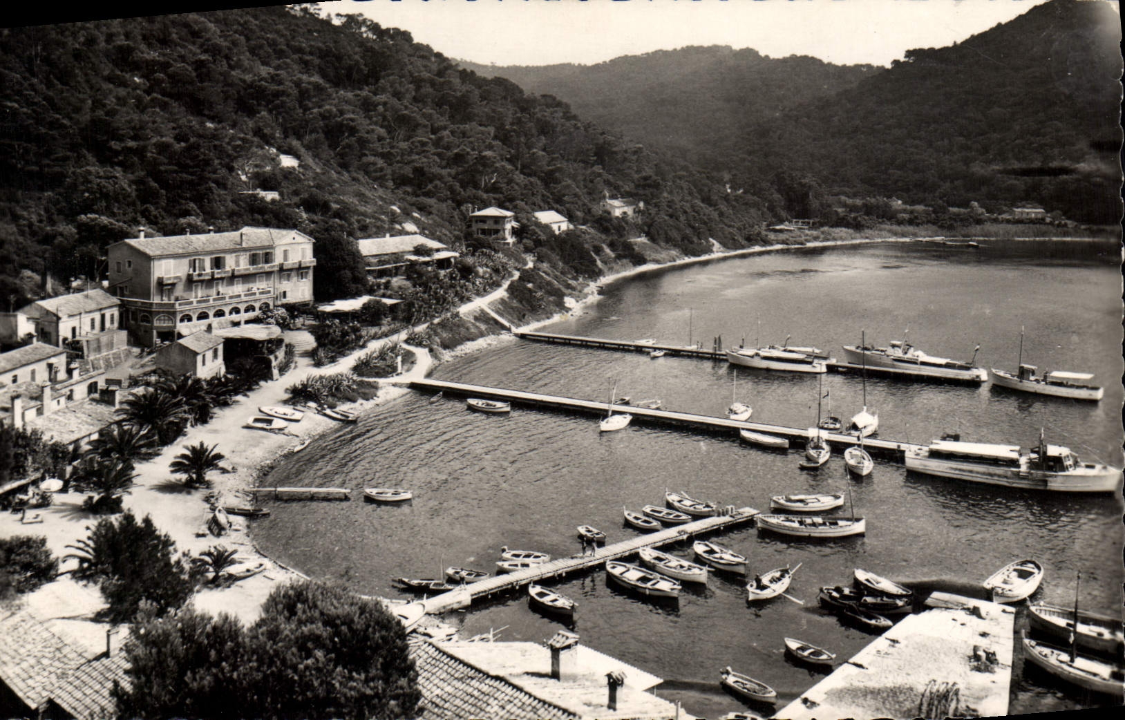 CPA Ile de Port Cros Vue panoramique prise du Fort du Moulin