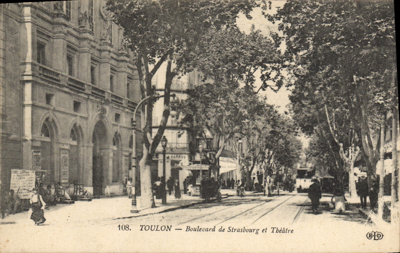 CPA Toulon Boulevard de Strasbourg et le Theatre