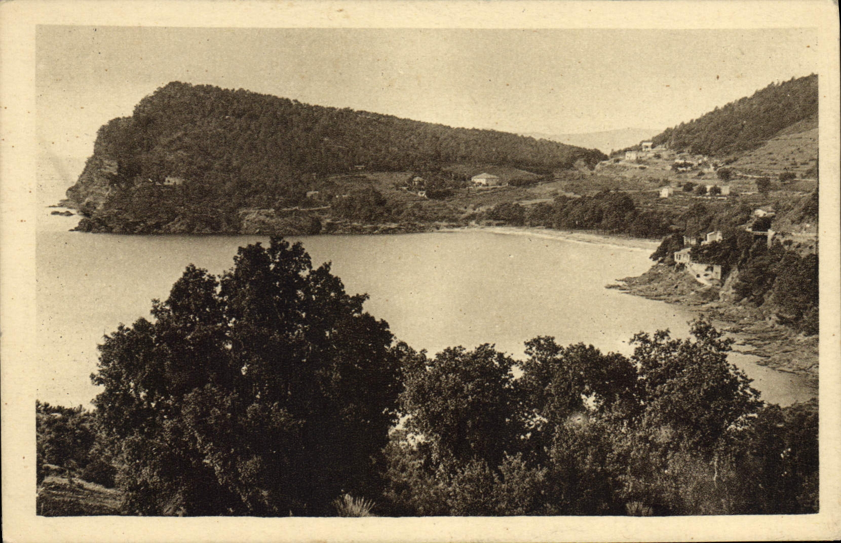 CPA Le Levandou Environs Le Cap Negre