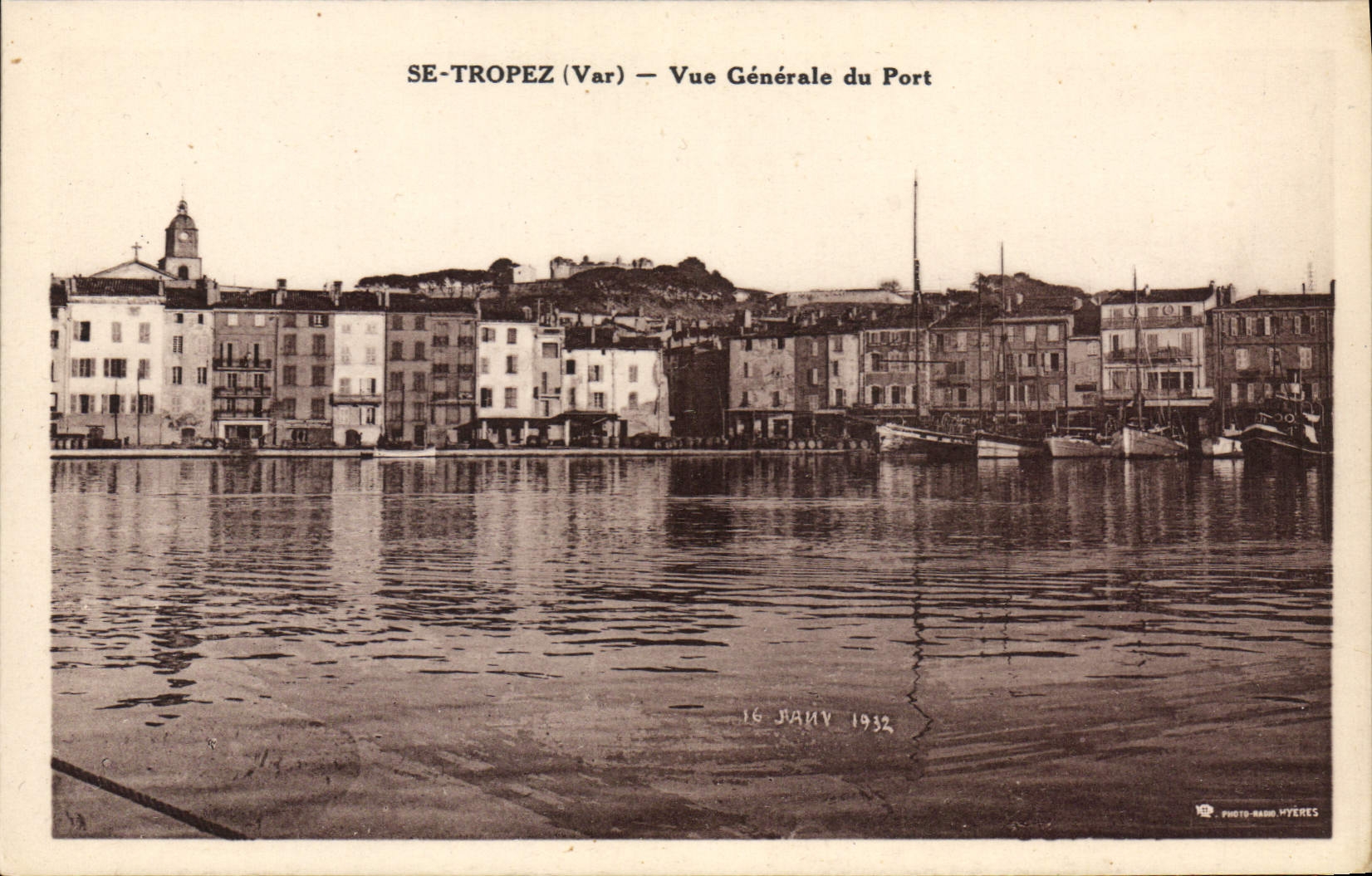CPA St Tropez Vue generale du port