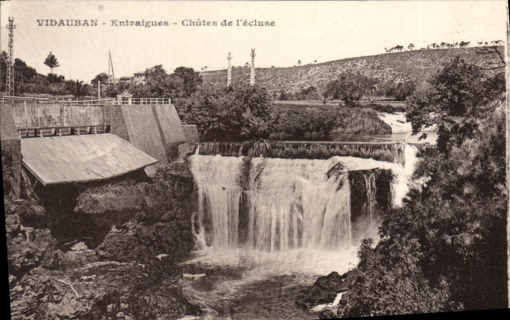 CPA Vidauban Entraigues Chutes de l'ecluse