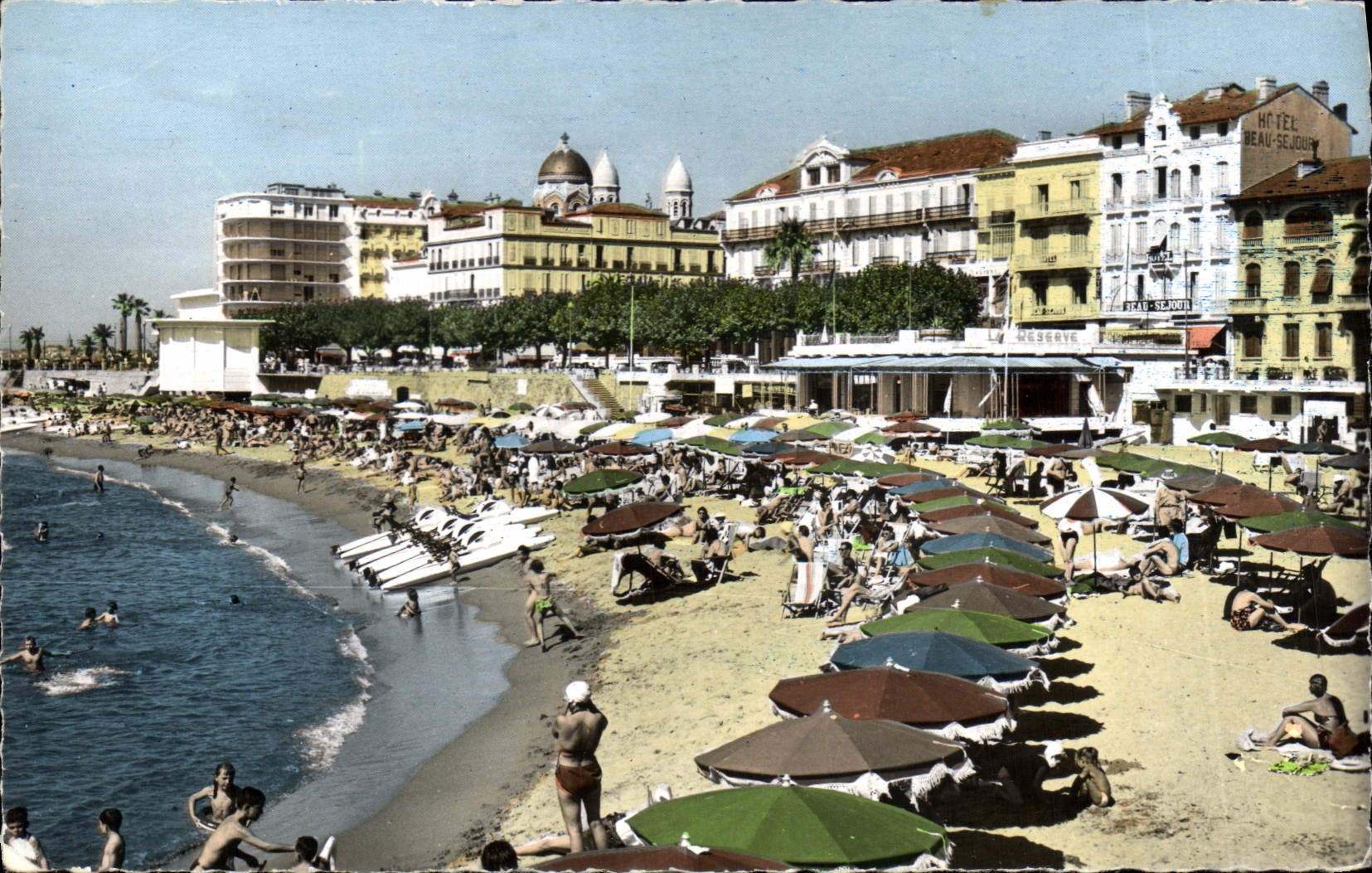 CPA Cote d'Azur Saint Raphael la plage et la promenade