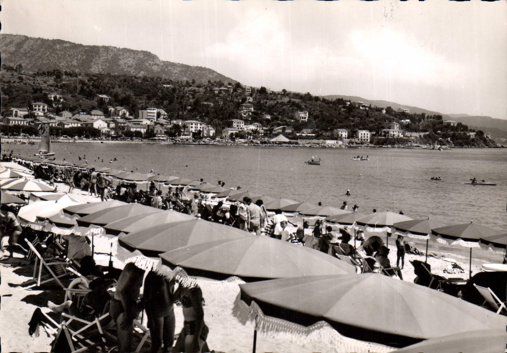 CPSM La Cote d'Azur Le Lavandou Var La Plage