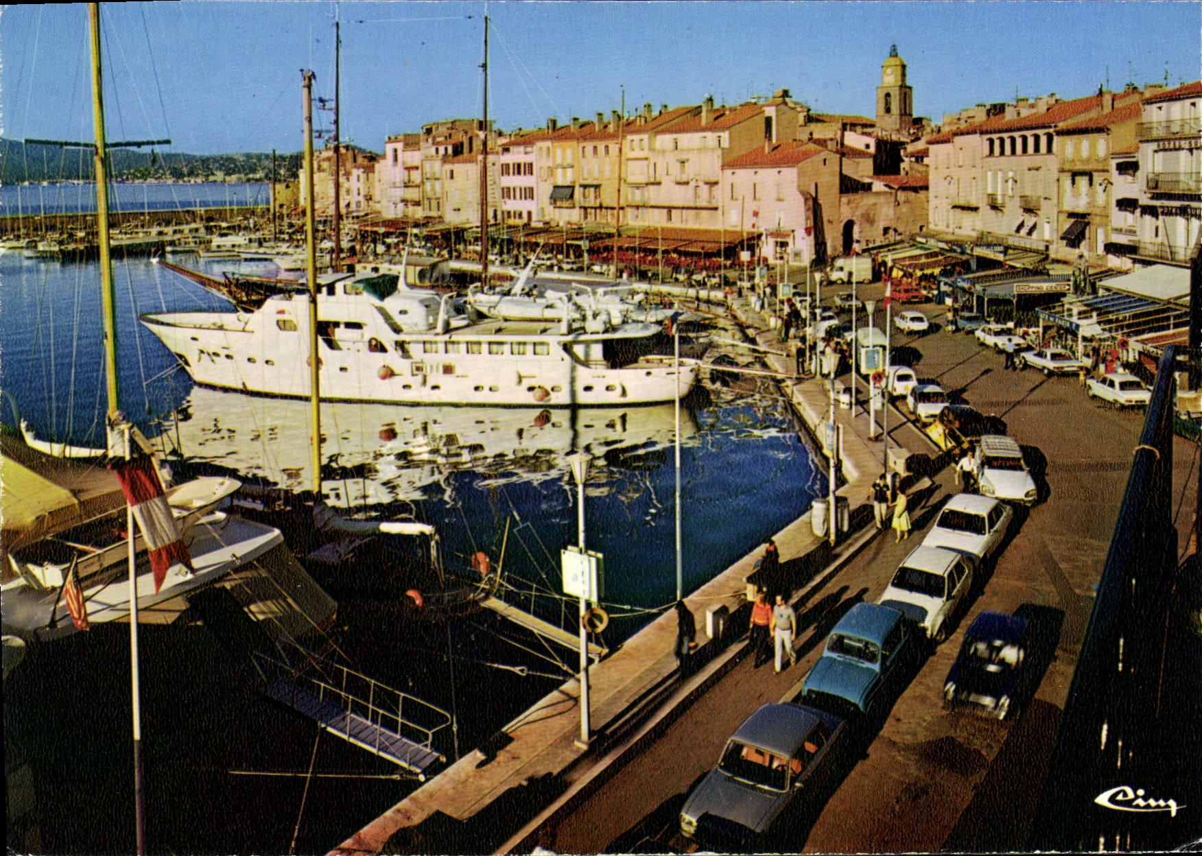 CPSM St Tropez Var Le vieuz port et les quais