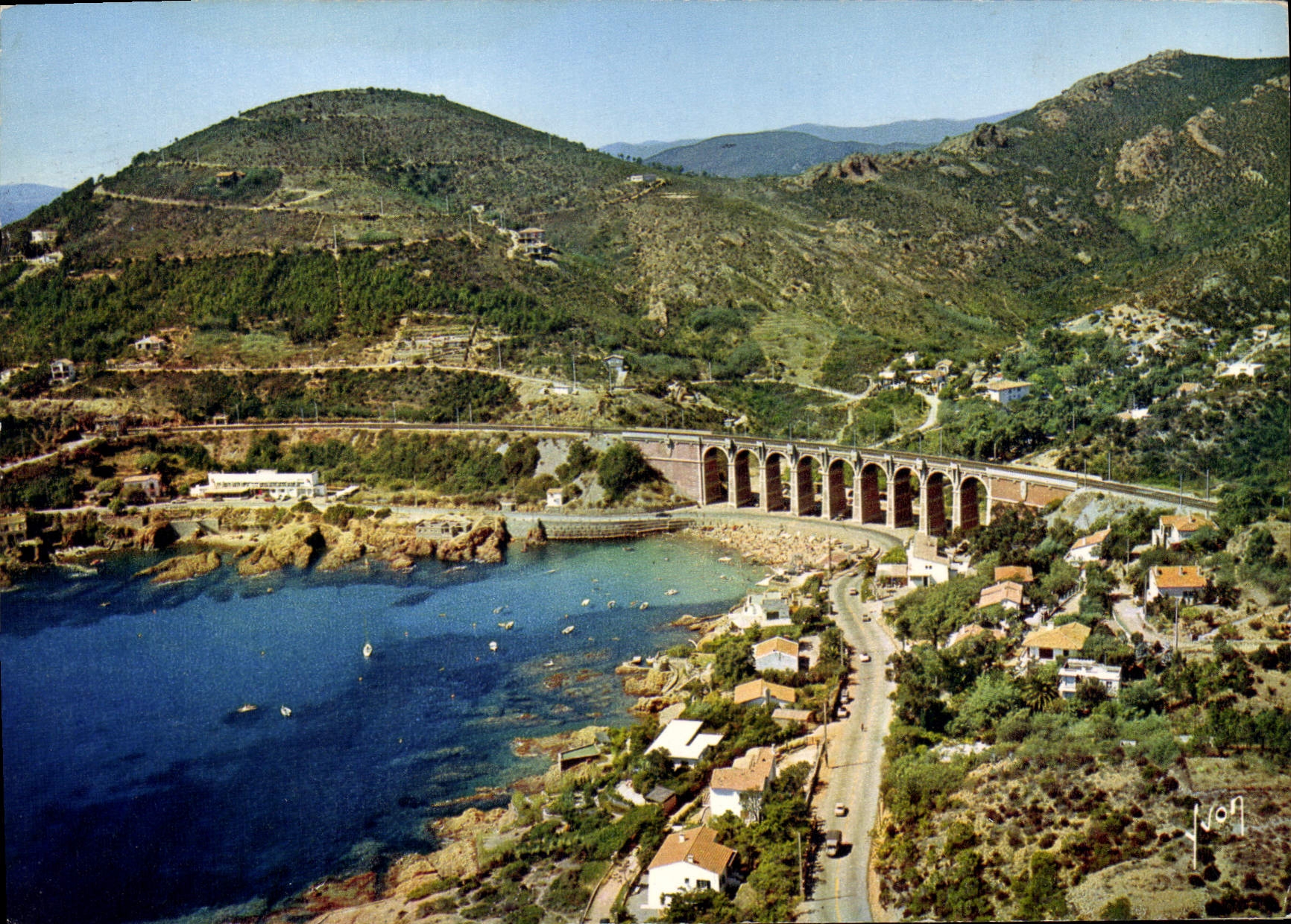 CPSM La Cote d'Azur miracle de la nature l'Esterel Antheor Var Vue generale