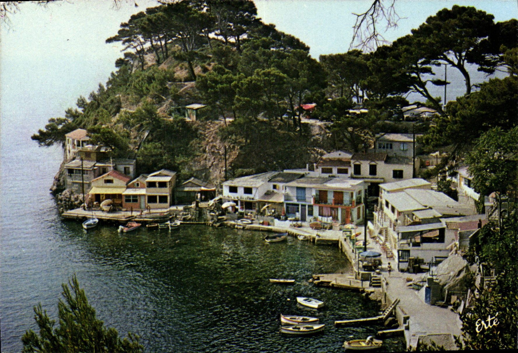 CPSM Reflets de France Cote d'Azur Au Cap Brun environs de Toulon Le Port de Mejean Les cabanes des