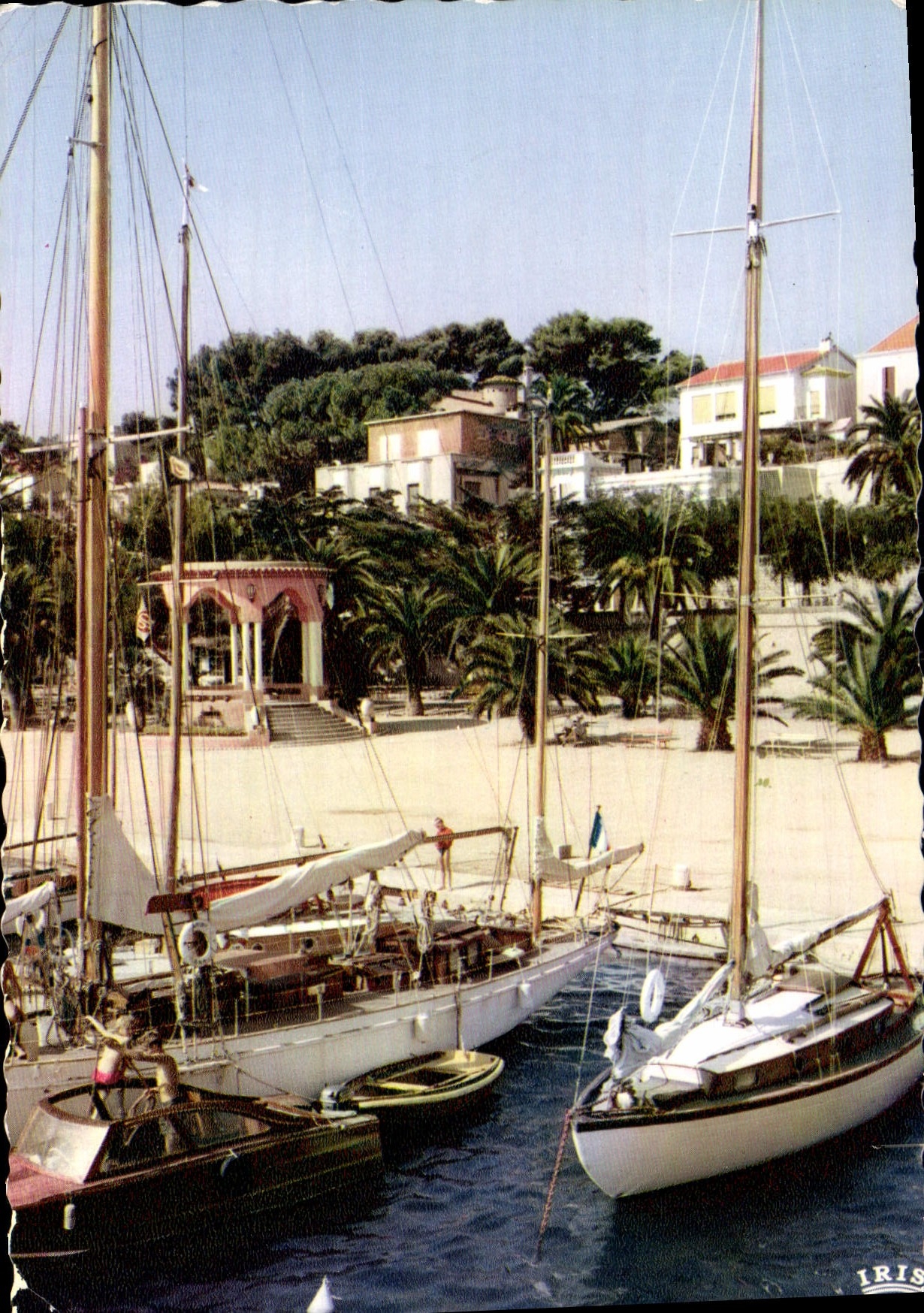 CPSM Reflets de Provence Bandol Var Un Coin du Port