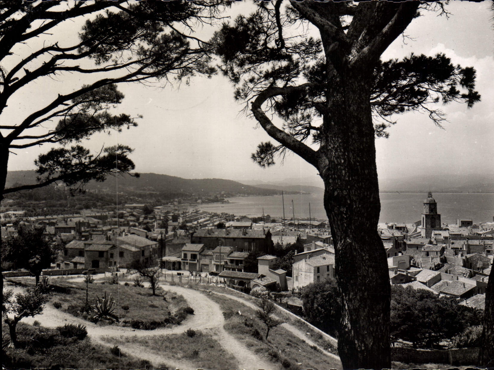 CPSM Les Bords de la Riviera Saint Tropez Var Vue Generale