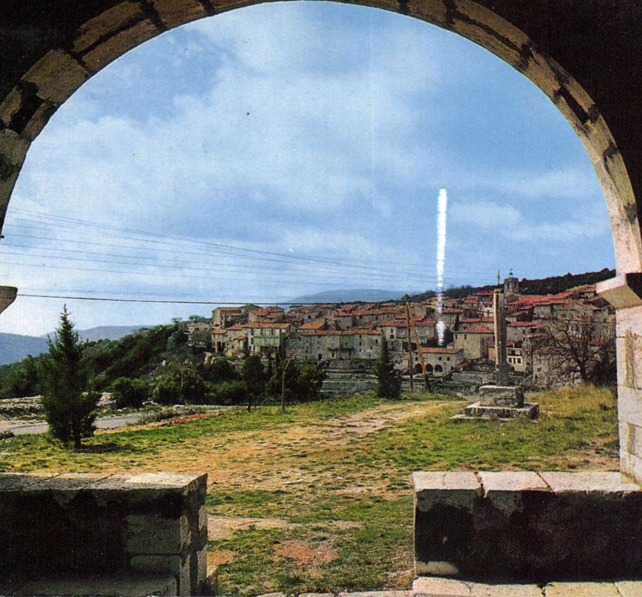 CPSM Mons Var Station touristique Vue generale 