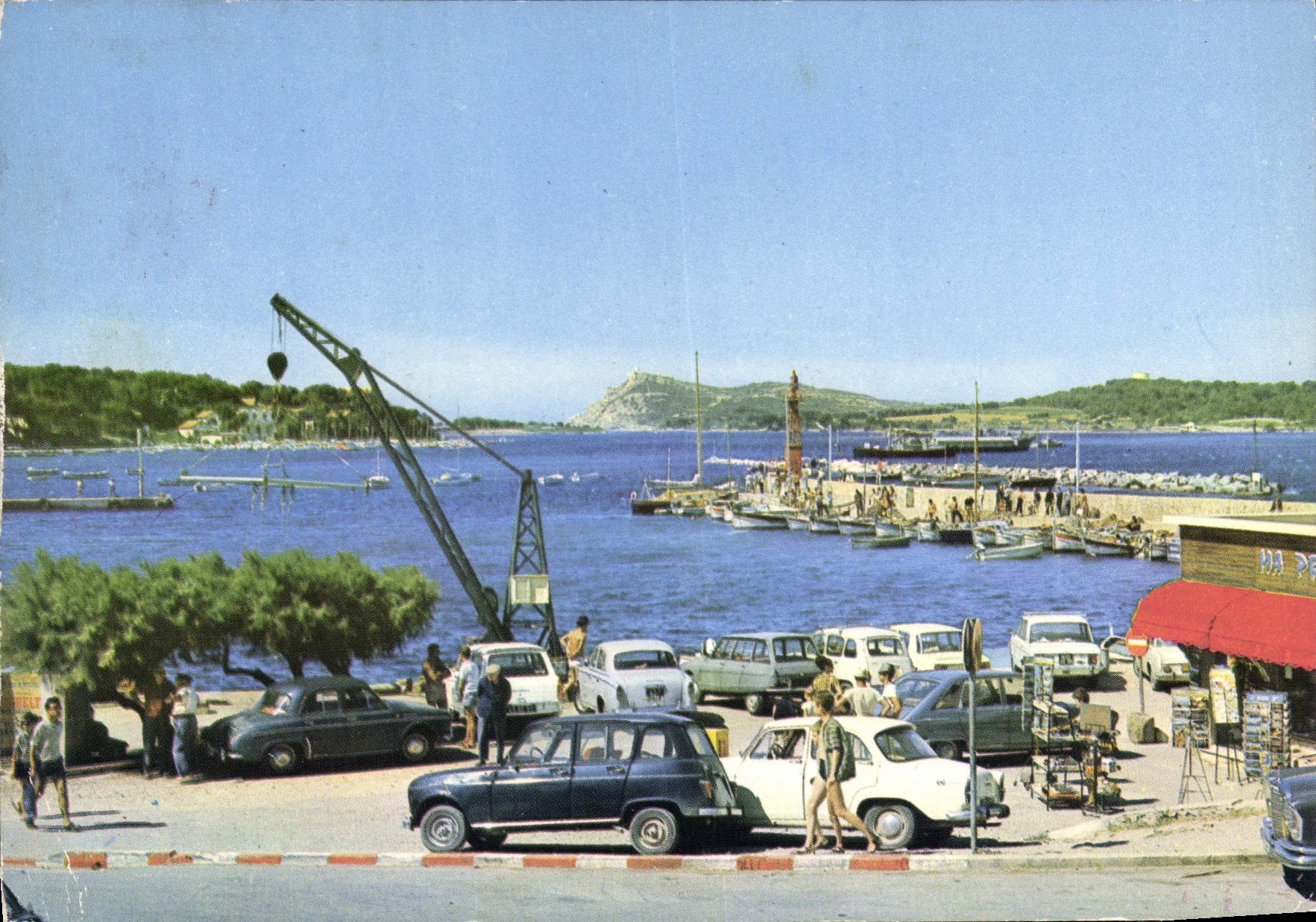 CPSM Le Brusc et son Port 