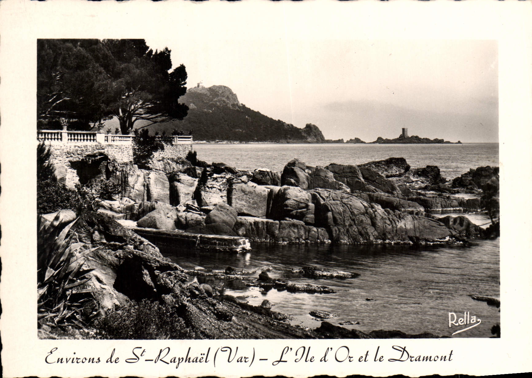 CPSM Environs de St Raphael Var L'Ile d'Or et le Dramont