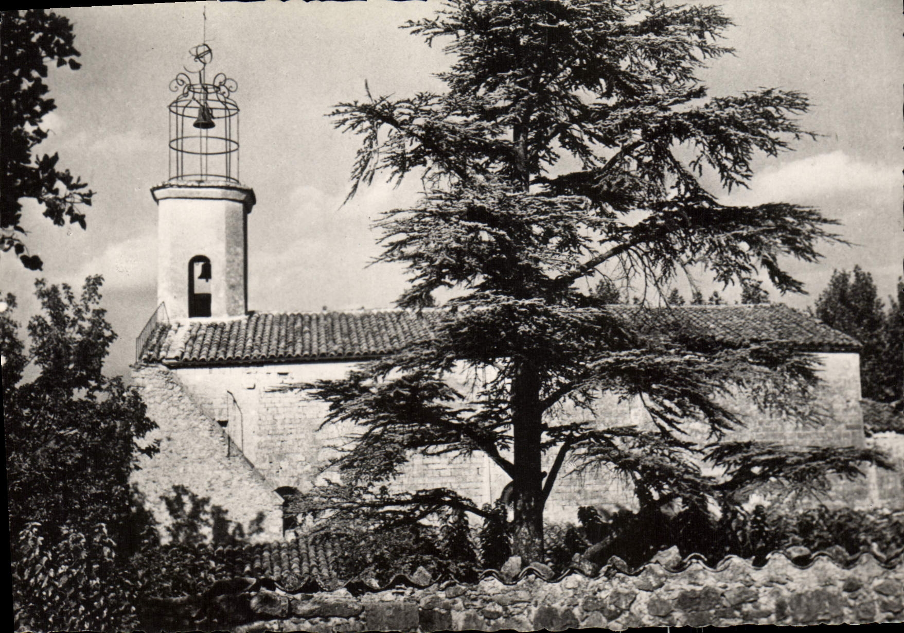 CPSM La Celle Var Environs de Brignoles L'Eglise