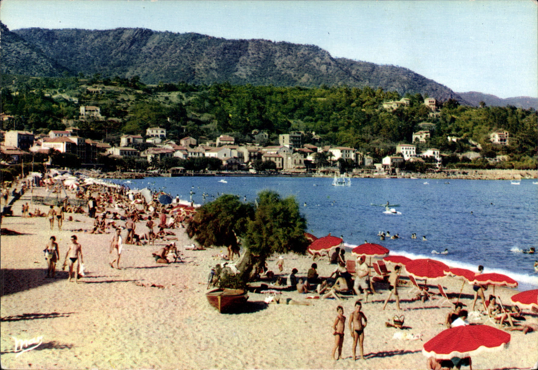 CPSM La Cote D'Azur Le Lavandou Var La Plage